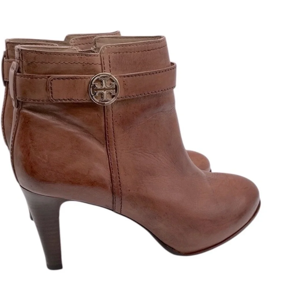 Tory Burch Tan Leather Ankle Boots Stiletto Heel Logo Medallion Womens 10